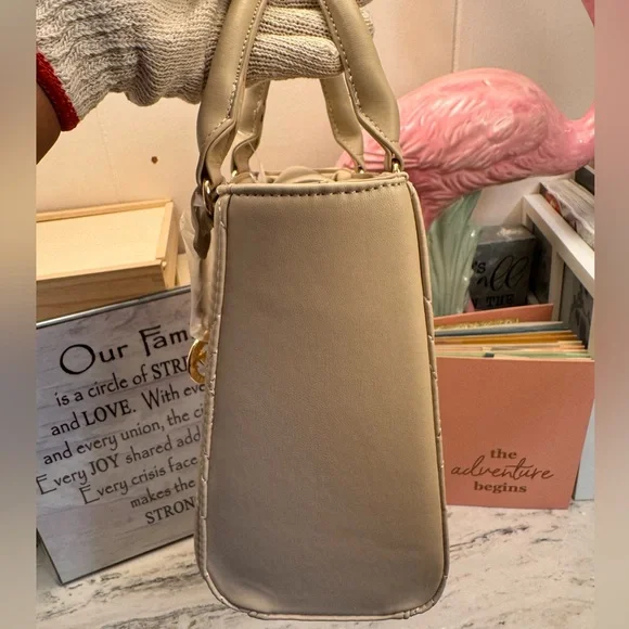 Valentino Orlandi Clutch or Crossbody Quilted Bag Retail $299 - Picture 6 of 12